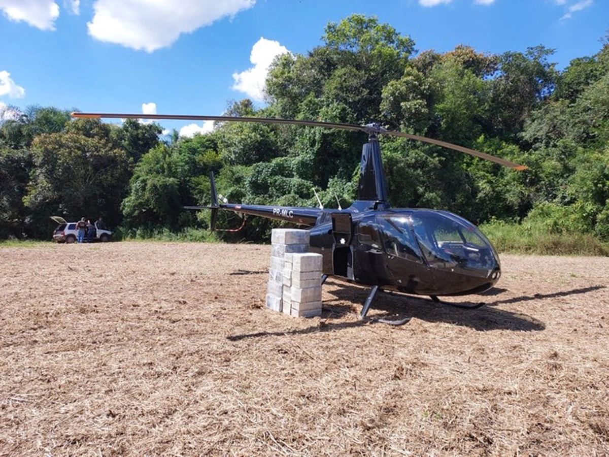 Helicóptero com 300 kg de cocaína em São Paulo