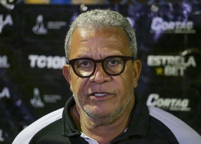 Hélio dos Anjos, técnico da Ponte Preta