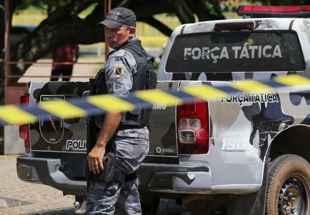 Homem é executado com tiro na cabeça no Mercado do Dirceu 2 em Teresina