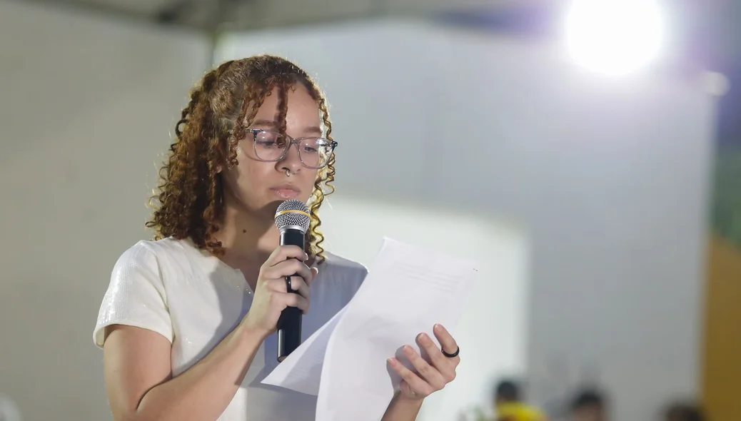 Irmã do João Pedro, Maria Eduarda
