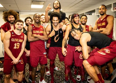Jogadores do Cavaliers comemora terceira vitória consecutiva