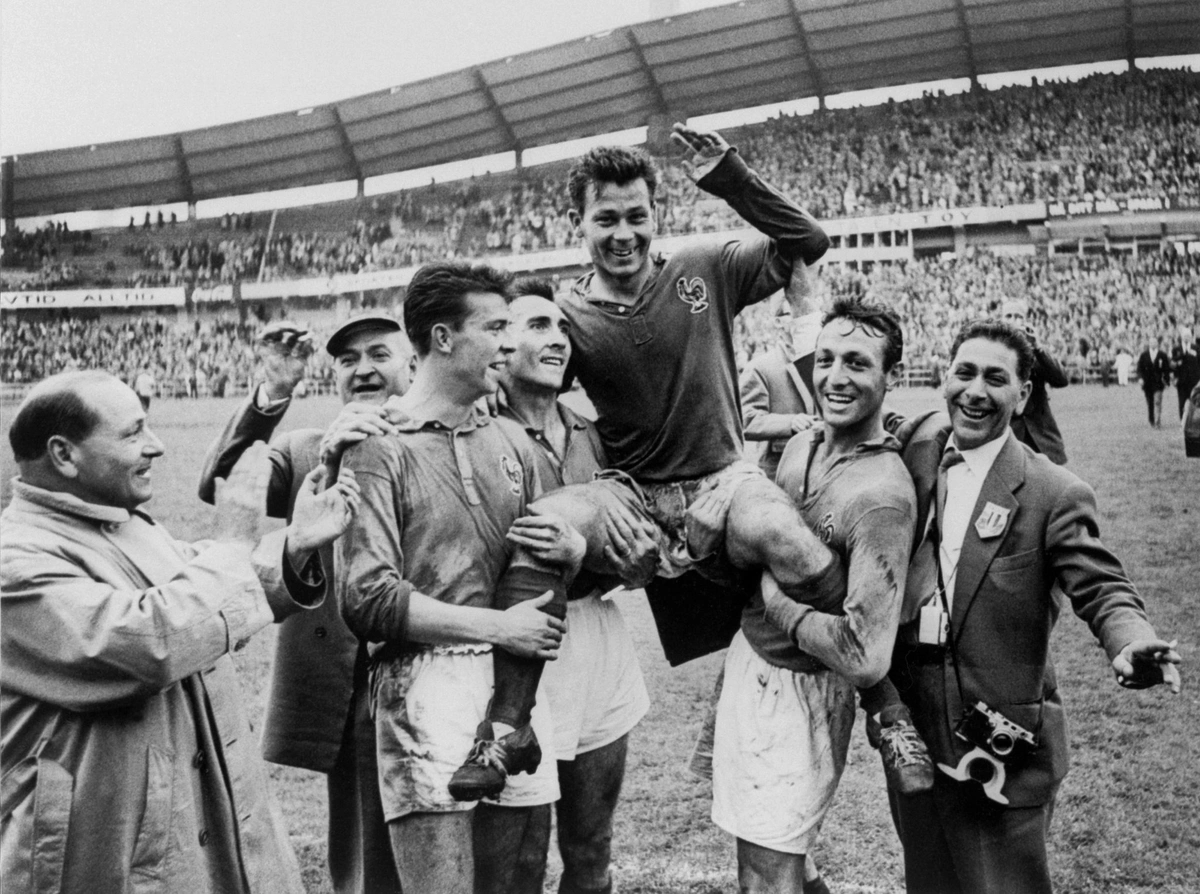 Just Fontaine foi o único jogador a marcar 13 gols em apenas um Mundial