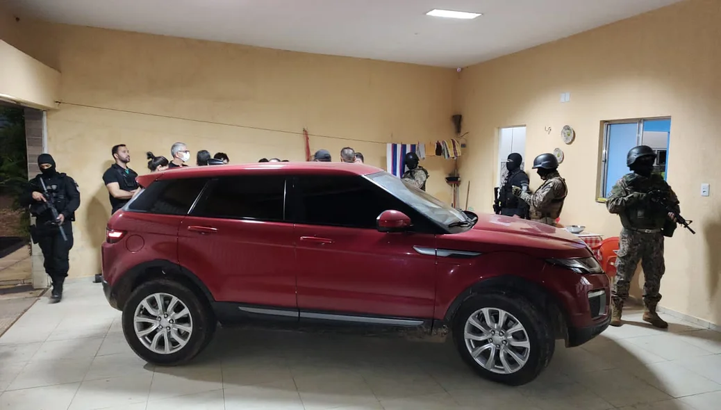 Land Rover apreendida