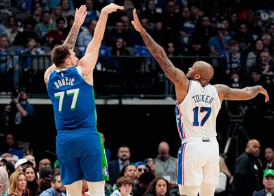 Luka Doncic anotou um duplo-duplo com 41 pontos e 12 assistências