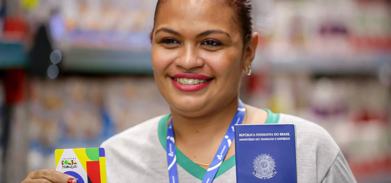 Maria Fabiana, operadora de loja