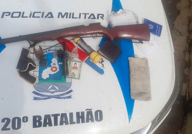 Material apreendido com o suspeito de matar o tio em Paulistana