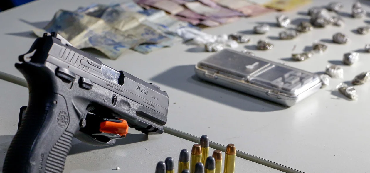 Material apreendido pela polícia