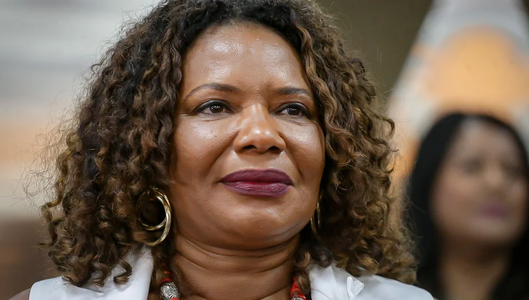 Ministra Margareth Menezes