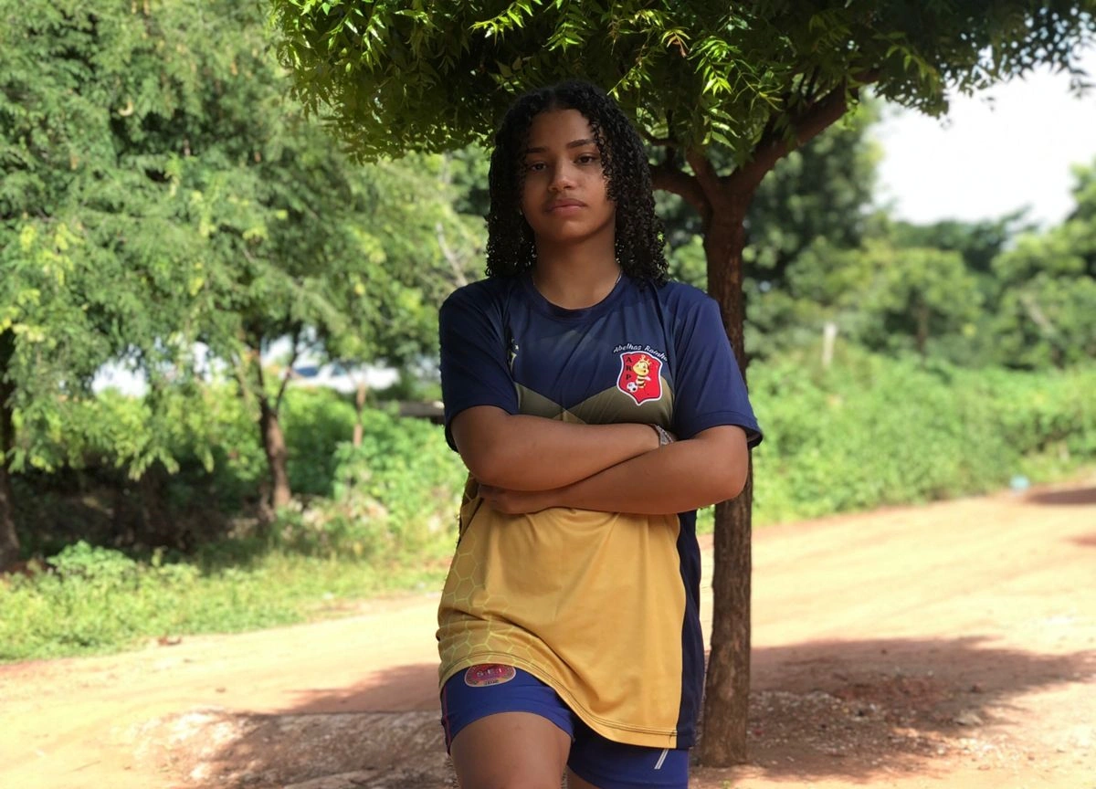 Mirelly vai integrar a equipe sub-17 das Abelhas Rainhas