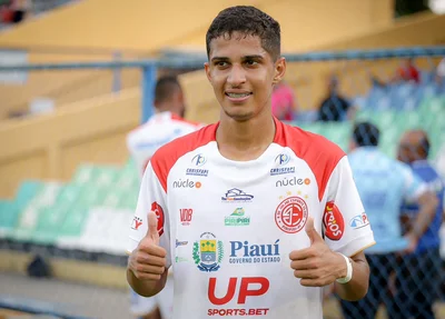 Moisés foi o autor do Gol do 4 de Julho