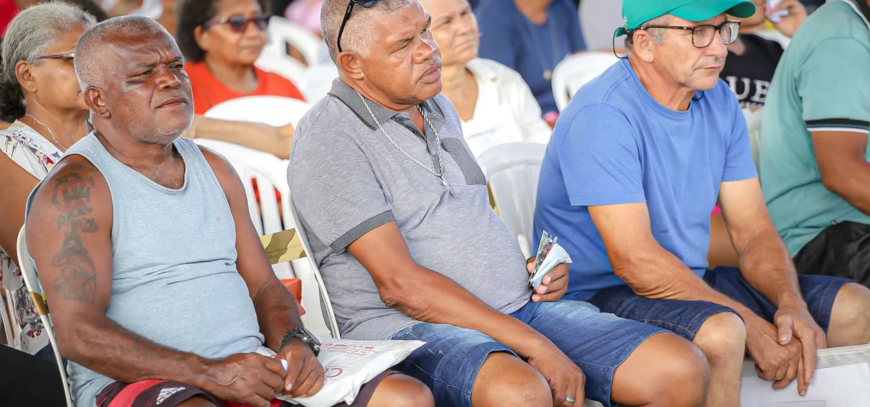 Moradores prestigiam evento