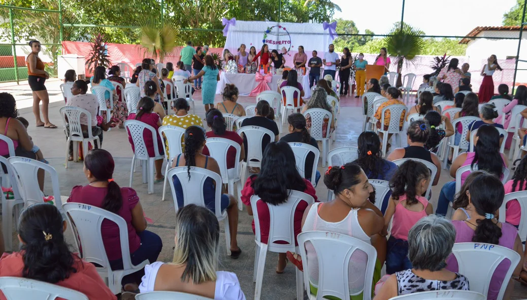 Mulheres presentes