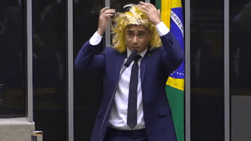 Nikolas Ferreira faz discurso transfóbico em plenário