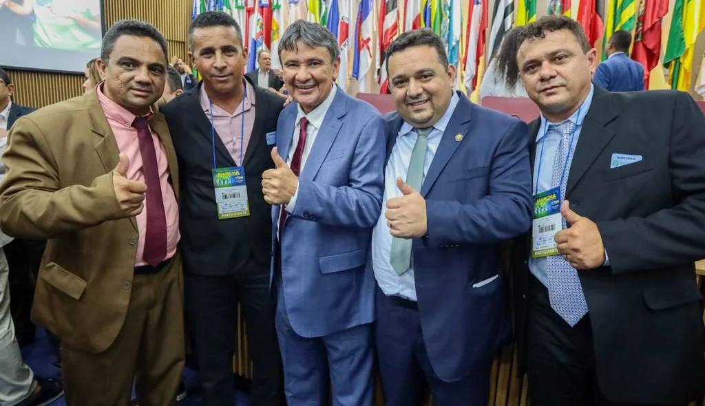 O encontro ocorreu na Marcha dos Prefeitos