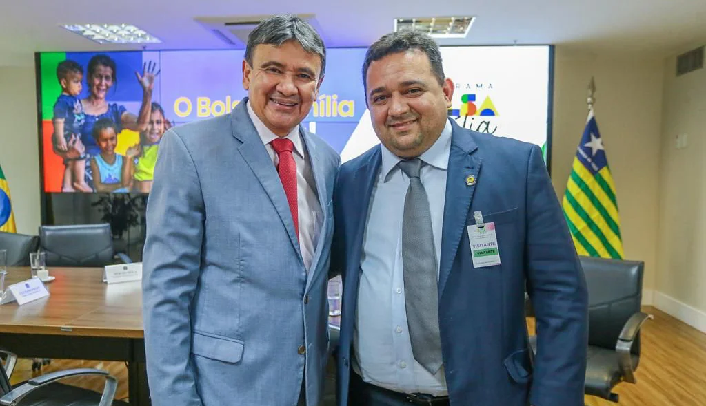 O presidente da APPM, Toninho e o ministro do Desenvolvimento Social