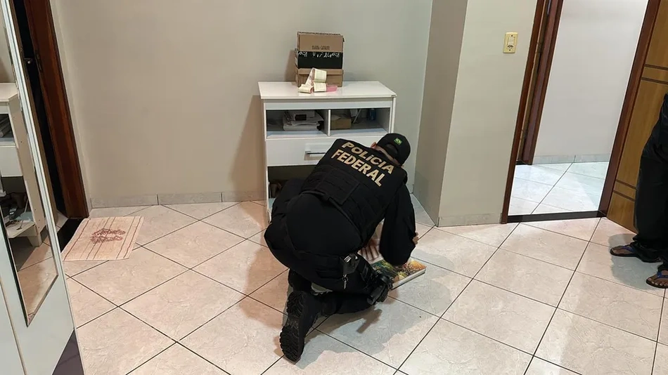 PF cumpre mandados em Teresina