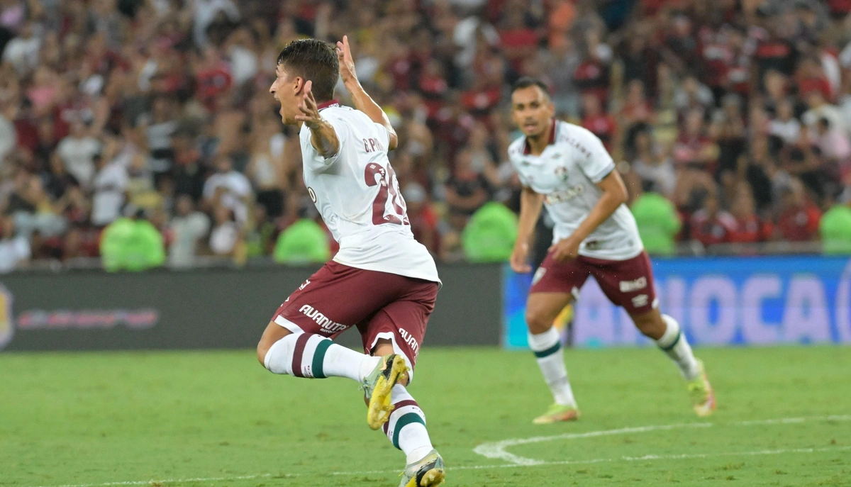 Pirani foi o autor do gol da virada do Fluminense