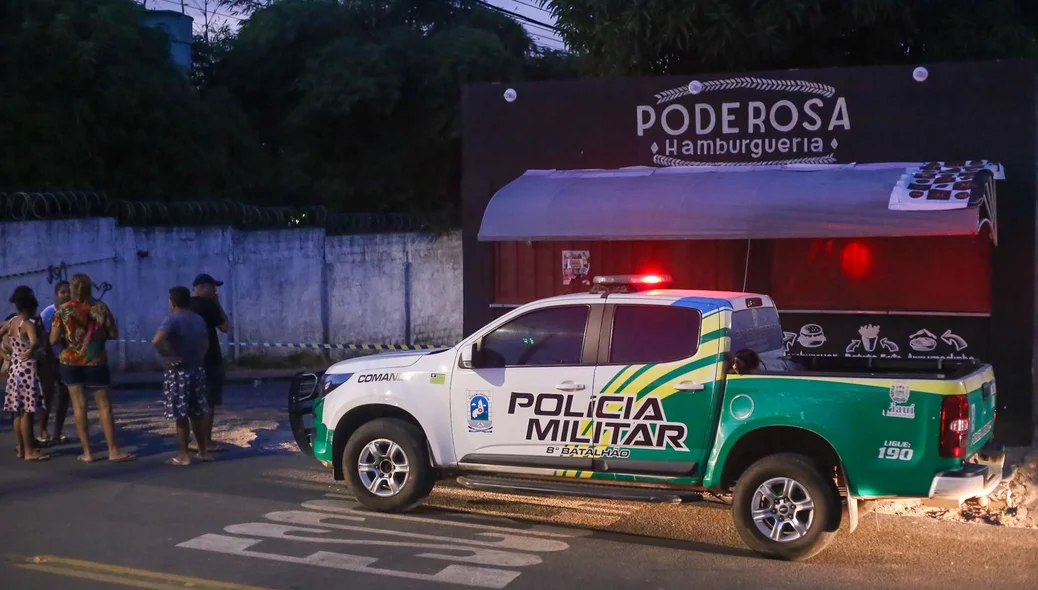 Polícia Militar no local