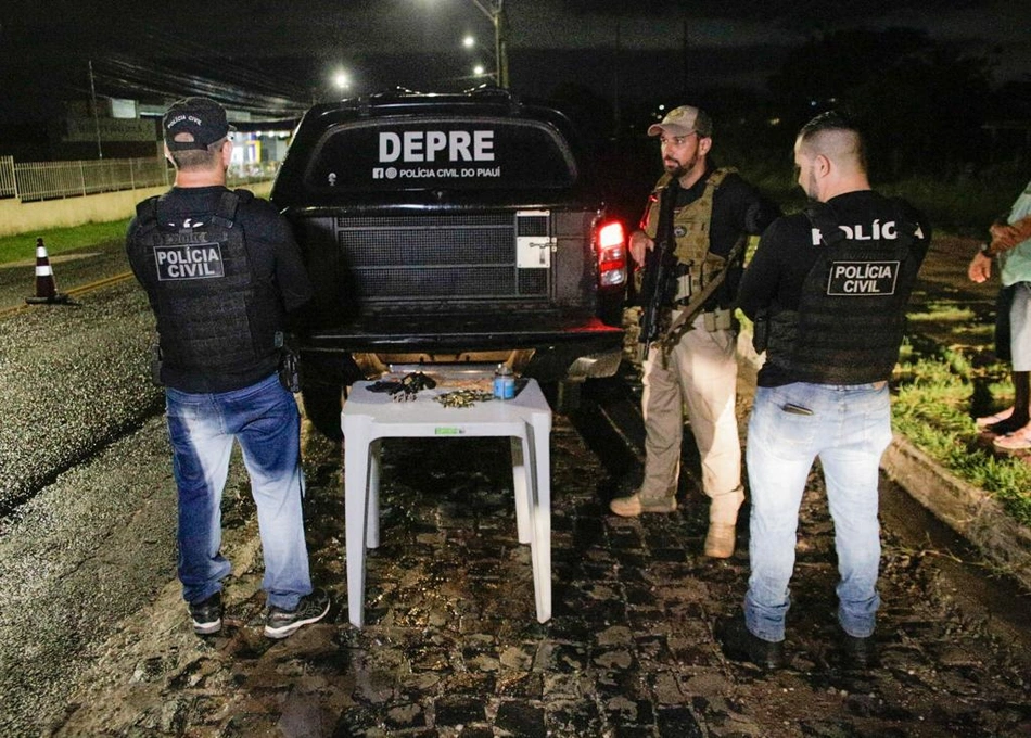Policiais da Depre realizam prisão em flagrante durante blitz na zona sudeste de Teresina