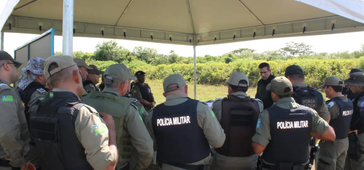 Policiais realizaram treinamento sobre manuseio de armas