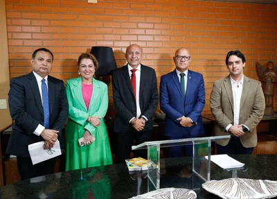 Posse de Warton Lacerda