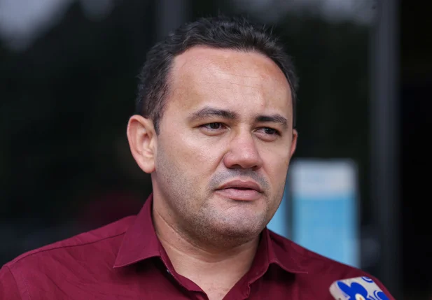 Prefeito Gilson Nunes, de Lagoa do Barro