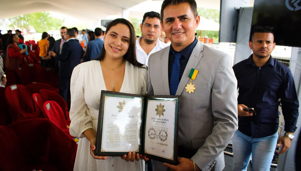 Prefeito Hilton Gomes e sua esposa