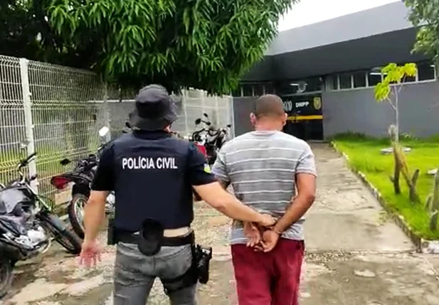 Preso foi conduzido para a sede do DHPP