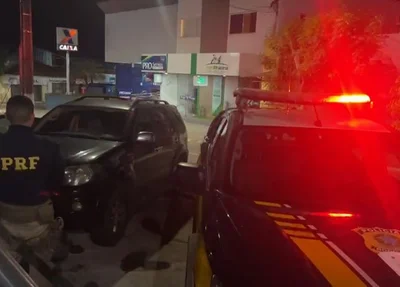 PRF recupera em Floriano um carro roubado há um ano na Bahia