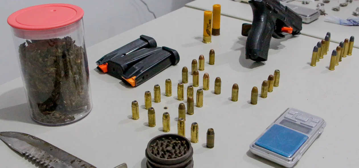 Produtos apreendidos na operação 01