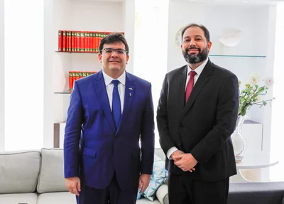 Rafael Fonteles recebe lista tríplice com indicados ao cargo de defensor