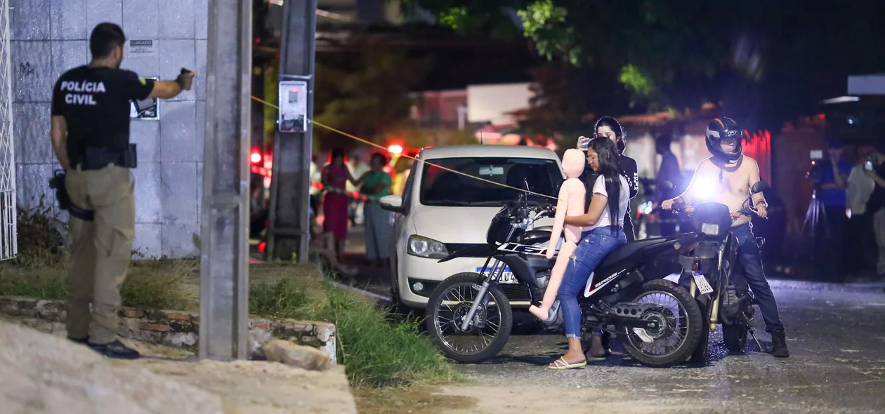 Reconstituição da morte da pequena Débora Vitória
