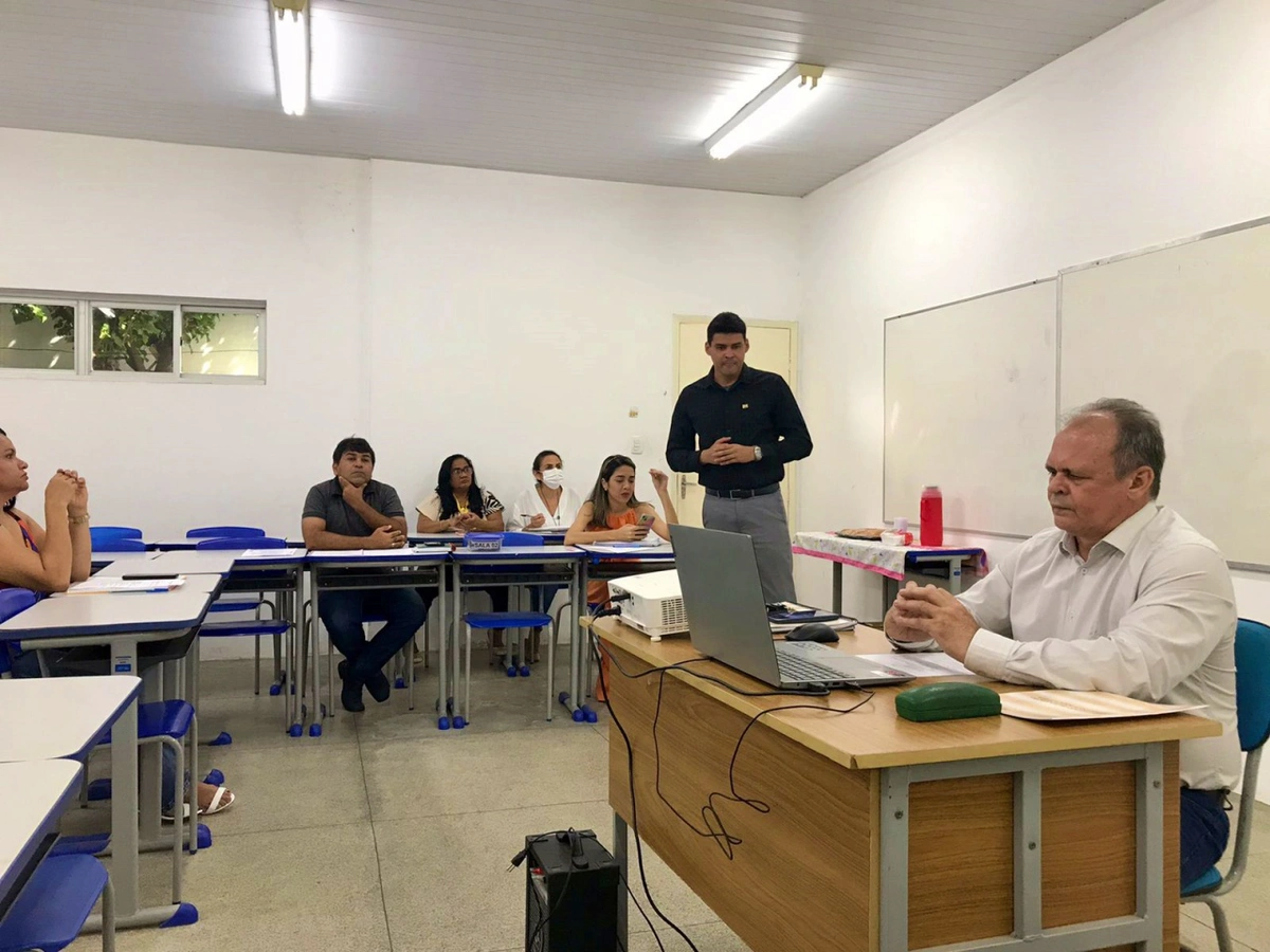 Rede Municipal de Teresina amplia oferta de vagas para o EJA