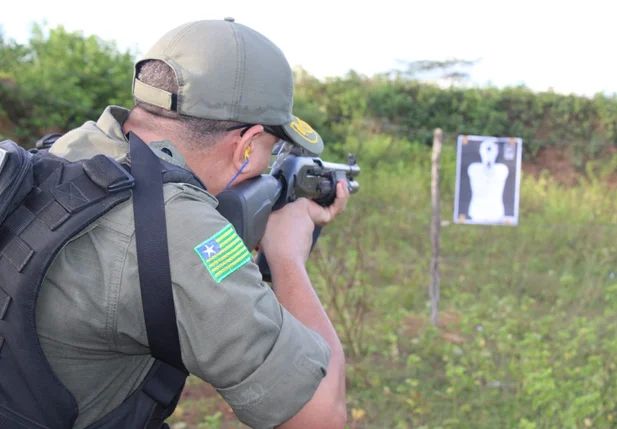 reinamento foi realizado em stand de tiro em Campo Maior