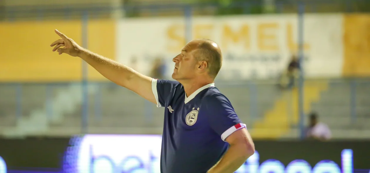 Comissão técnica do Bahia
