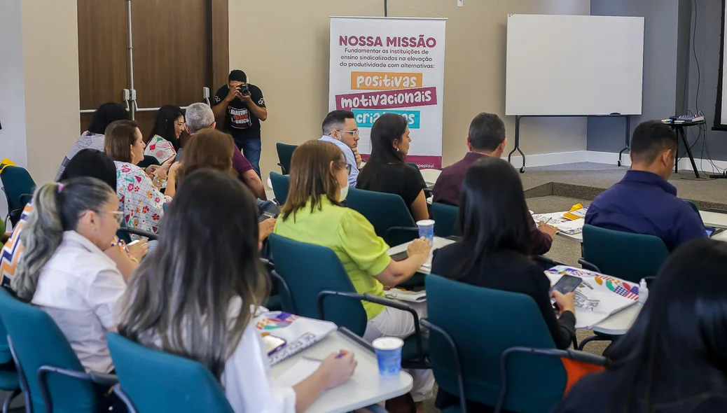 Seminário relatou o “Relacionamento Interpessoal e Qualidade no Atendimento”