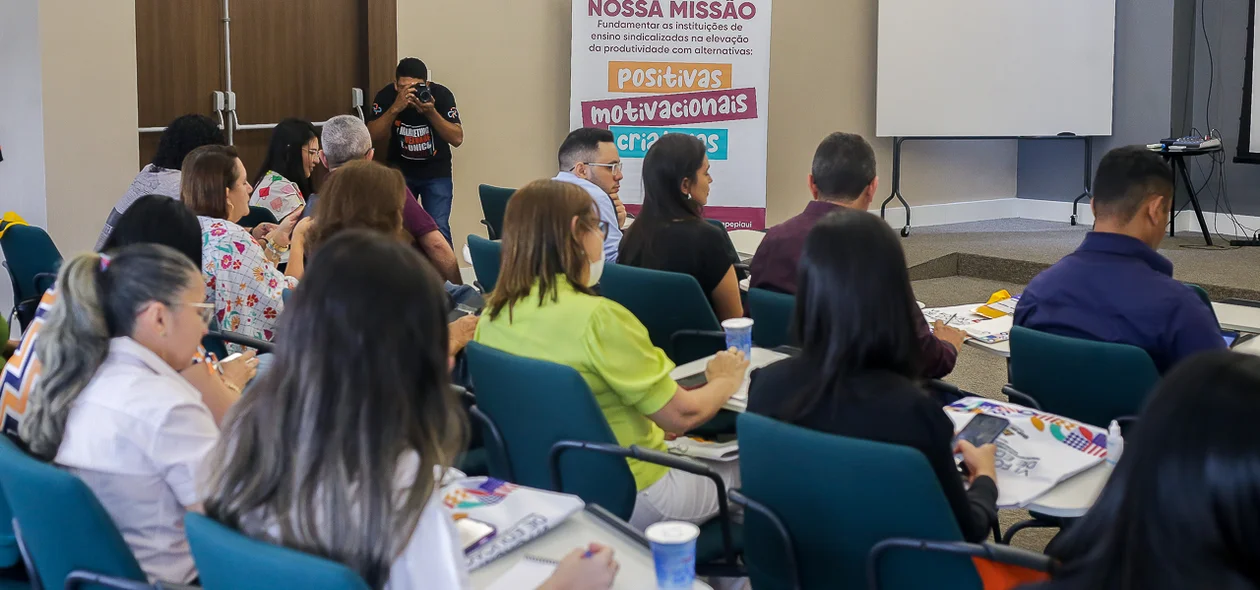 Seminário relatou o “Relacionamento Interpessoal e Qualidade no Atendimento”