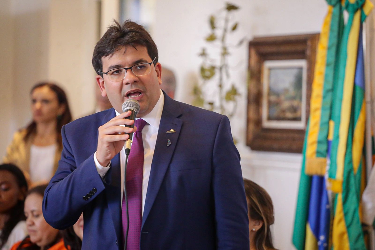 Solenidade no Karnak com a presença de Rafael Fonteles e demais autoridades