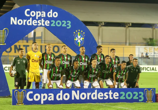 Time do Fluminense-PI contra o Bahia