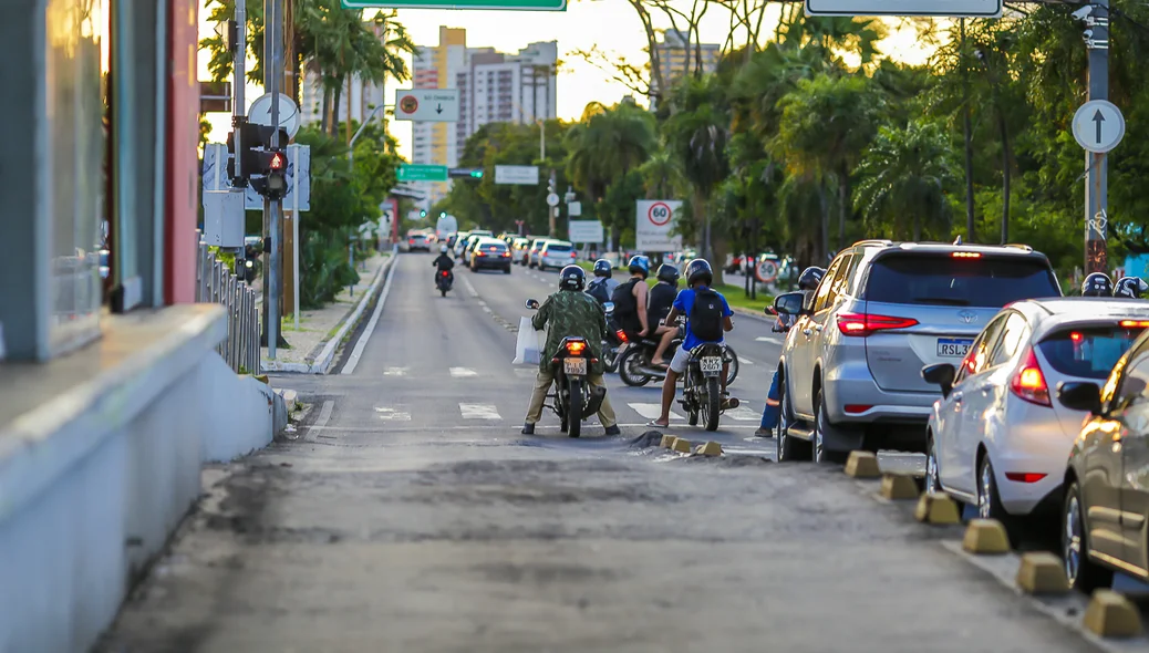 Trânsito na Avenida João XXIII