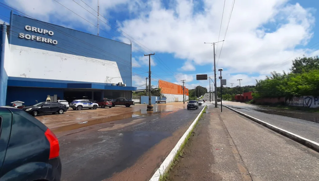 Trecho fica alagado no período chuvoso