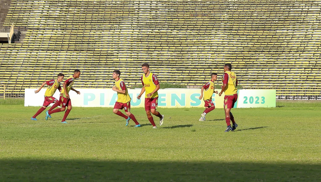 Treino do Fluminense aconteceu no Albertão