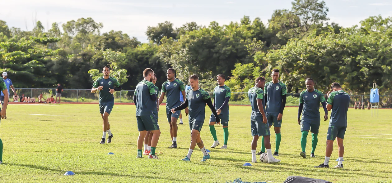 Treino foi liberado para imprensa