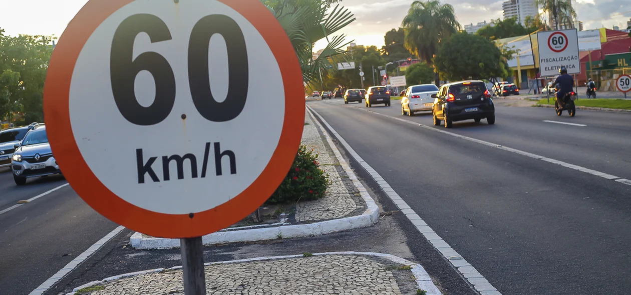 Velocidade permitida na avenida João XXIII