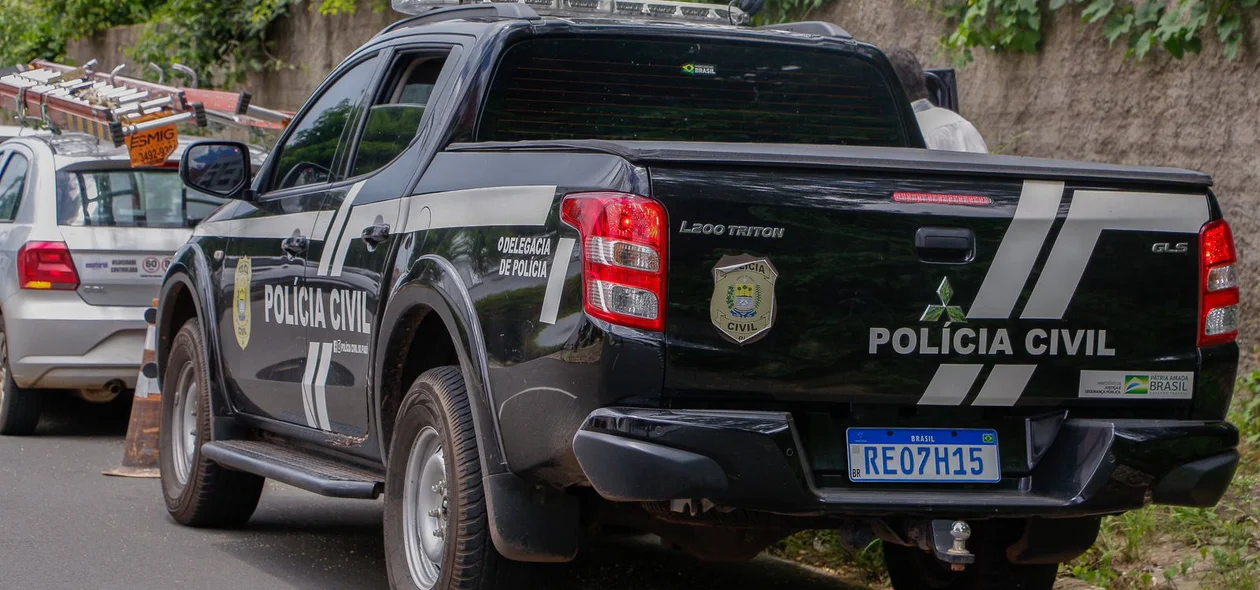 Viatura da Polícia Civil