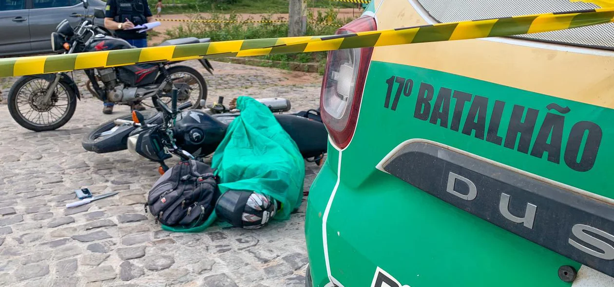 Viatura do 17º Batalhão da PM