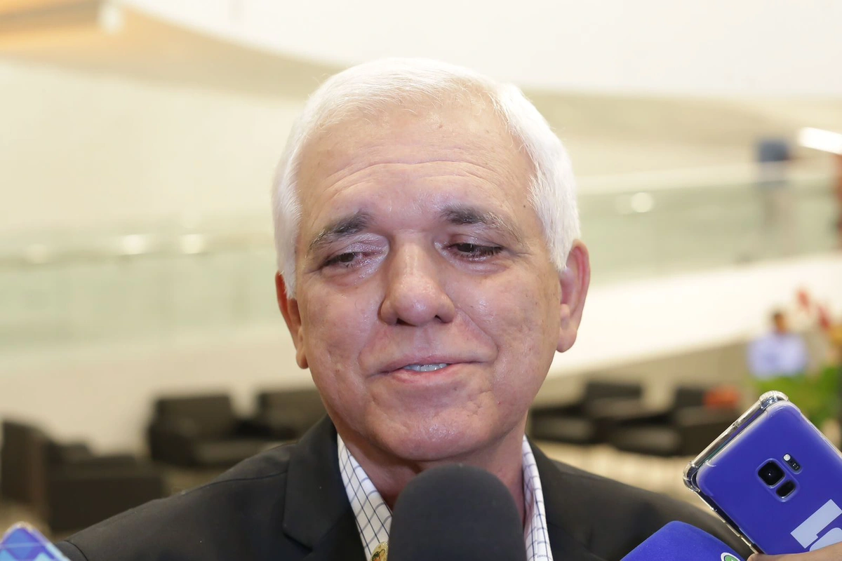 Vice-governador Themístocles Filho