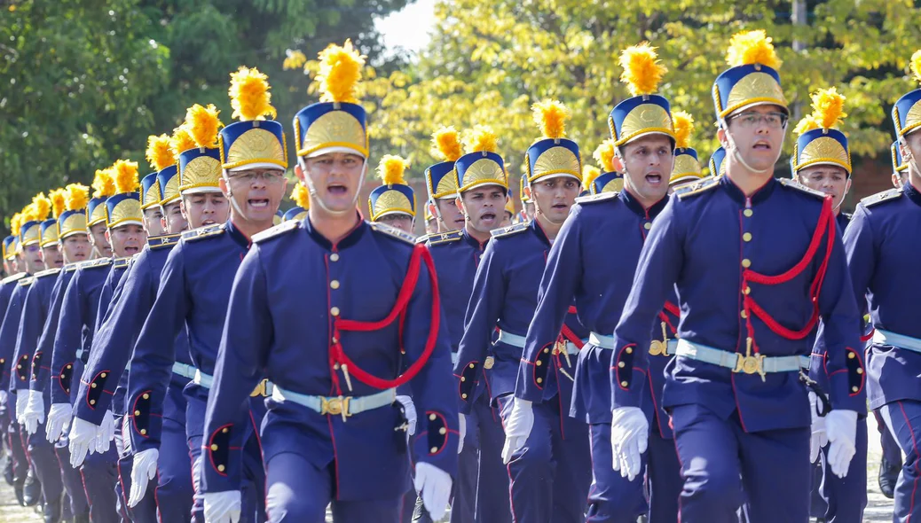 Alunos oficiais do 1º ano do curso de formação de oficiais