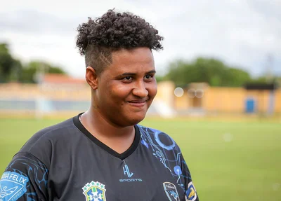 Amanda Soares, goleira do Polivalente