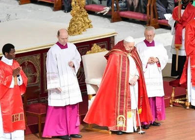 Após ter alta, papa Francisco participa da missa de Domingo de Ramos